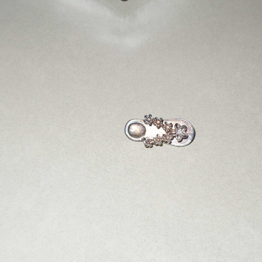STERLING SILVER FLIP FLOP PENDANT w/FLOWERS, STONE
